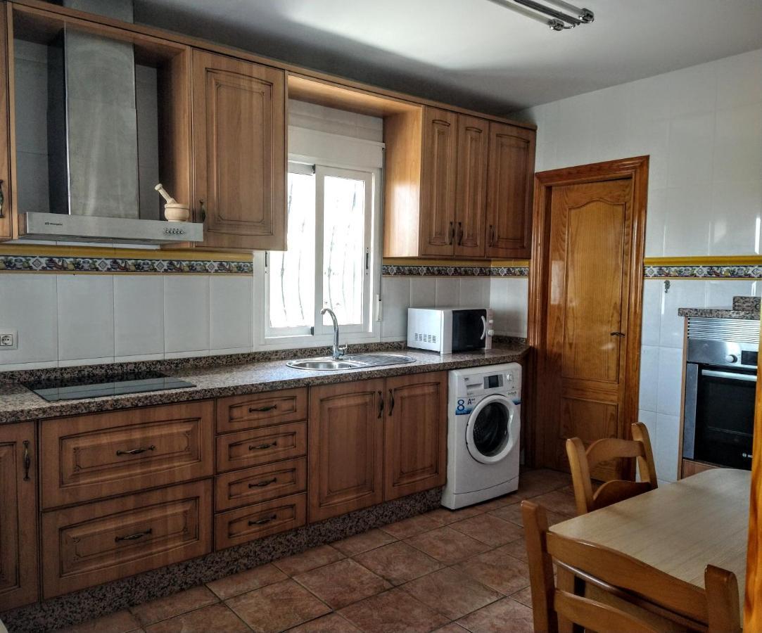 Chalet Con Piscina En Нихар Экстерьер фото
