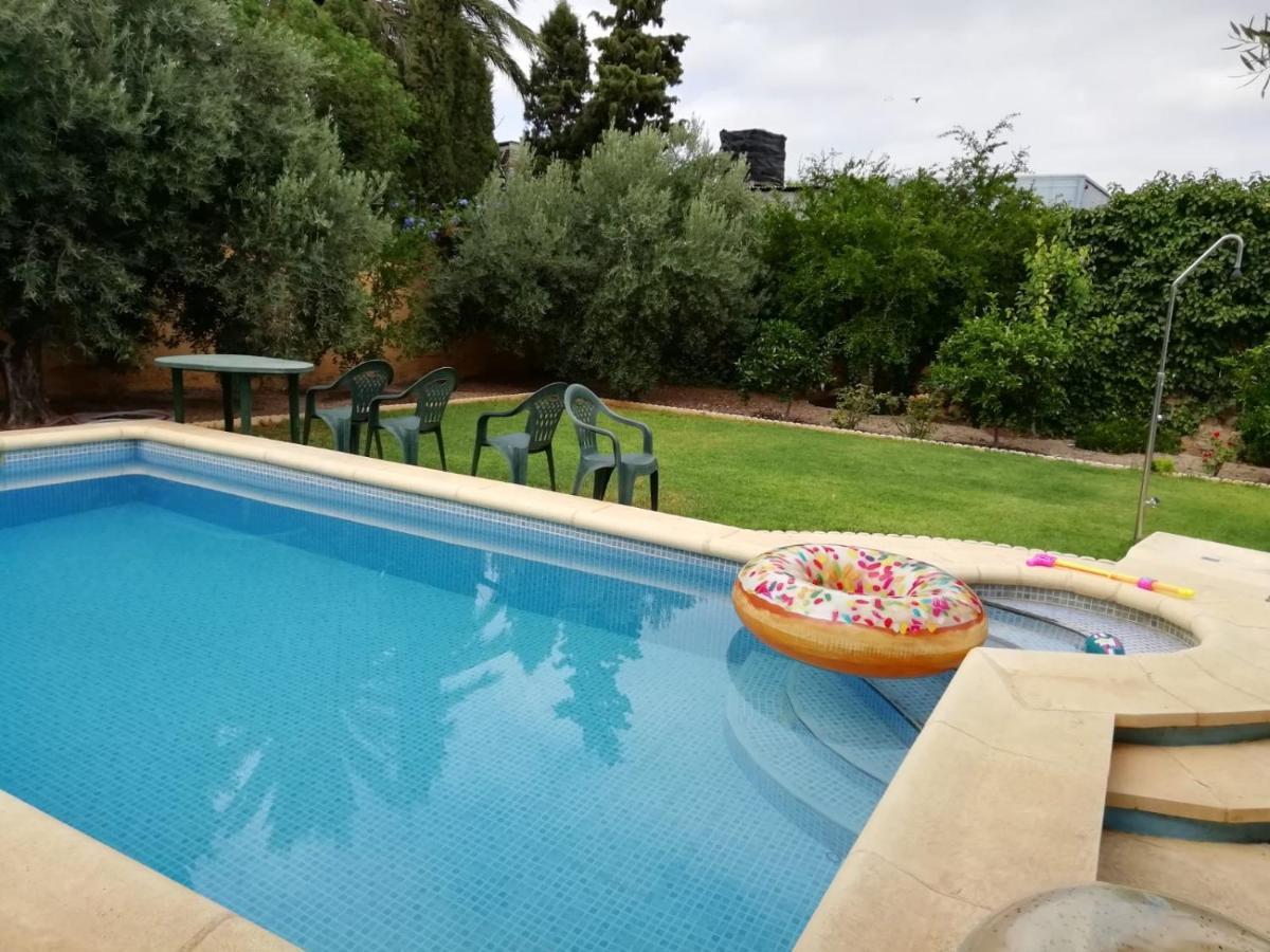 Chalet Con Piscina En Нихар Экстерьер фото